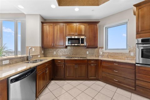 Condo in Tampa, Florida, 3 bedrooms  № 1805793 - photo 15