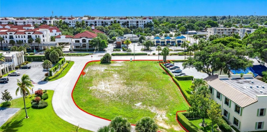 Commercial property in Boynton Beach, Florida № 1839301