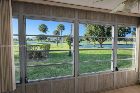 Copropriété à vendre à Pembroke Pines, Floride: 2 chambres, 108.32 m2 № 2010842 - photo 11