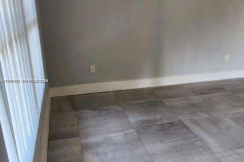 Condo in Miami, Florida, 2 bedrooms № 2076272 - photo 26