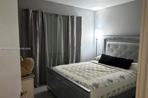 Condo in Miami, Florida, 2 bedrooms № 2076272 - photo 22