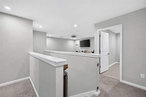 Townhouse in Lutz, Florida 3 bedrooms, 207.17 sq.m. № 2299944 - photo 21