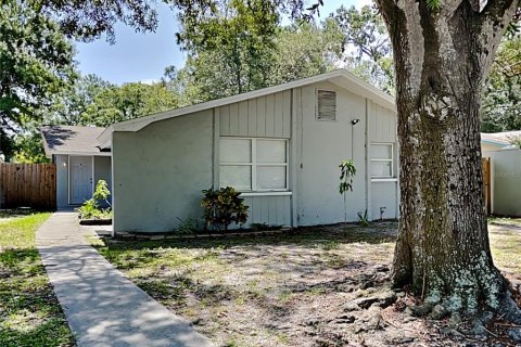 Apartment in Clearwater, Florida 3 bedrooms, 79.43 sq.m. № 1906726 - photo 1