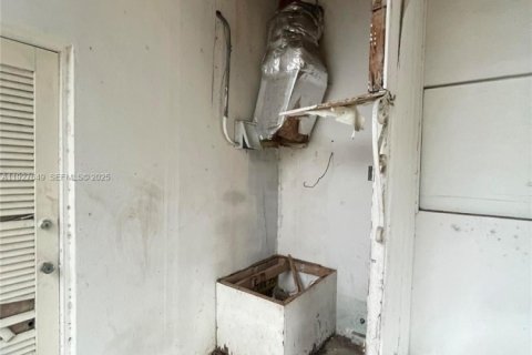 Casa en venta en Deerfield Beach, Florida, 3 dormitorios, 152.17 m2 № 1987909 - foto 4