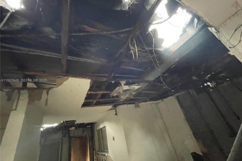 Casa en venta en Deerfield Beach, Florida, 3 dormitorios, 152.17 m2 № 1987909 - foto 18