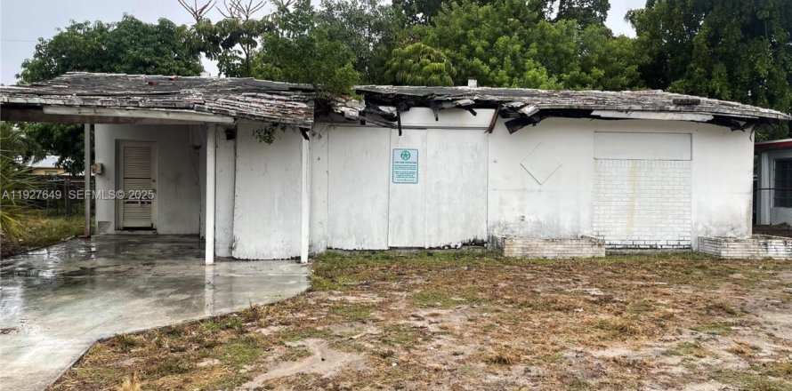 Casa en Deerfield Beach, Florida 3 dormitorios, 152.17 m2 № 1987909