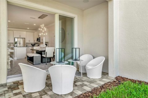 Townhouse in Wesley Chapel, Florida 3 bedrooms, 162.39 sq.m. № 2400264 - photo 14