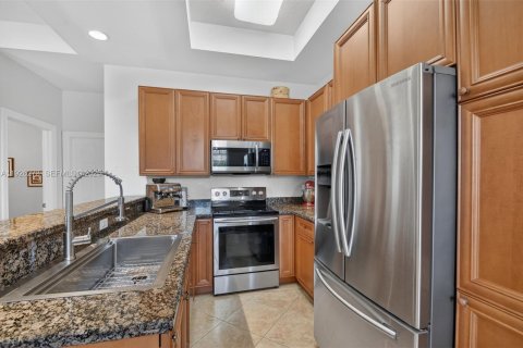 Adosado en venta en Lake Worth, Florida, 3 dormitorios, 155.89 m2 № 1985710 - foto 9