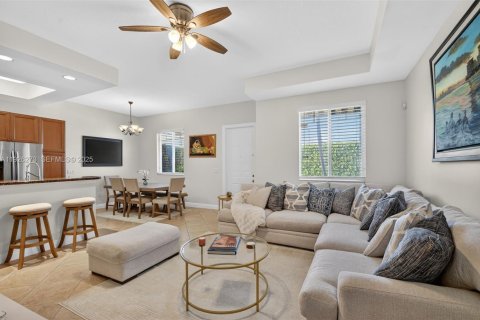Adosado en venta en Lake Worth, Florida, 3 dormitorios, 155.89 m2 № 1985710 - foto 4