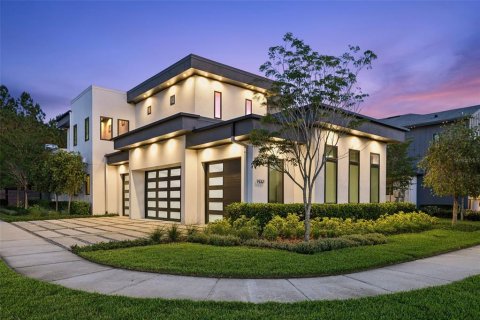 House in Orlando, Florida 5 bedrooms, 428.19 sq.m. № 2377506 - photo 2