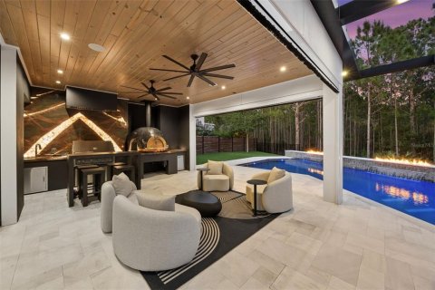 House in Orlando, Florida 5 bedrooms, 428.19 sq.m. № 2377506 - photo 23
