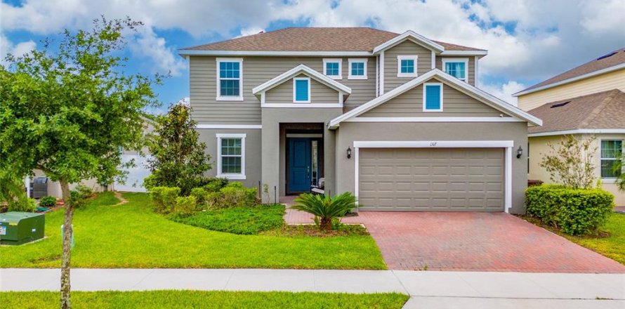 House in Davenport, Florida 4 bedrooms, 223.71 sq.m. № 1630655