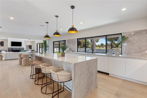 Casa en venta en North Palm Beach, Florida, 4 dormitorios, 462.1 m2 № 2020331 - foto 17
