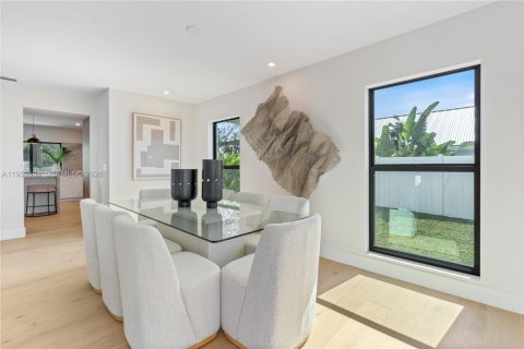 Casa en venta en North Palm Beach, Florida, 4 dormitorios, 462.1 m2 № 2020331 - foto 12