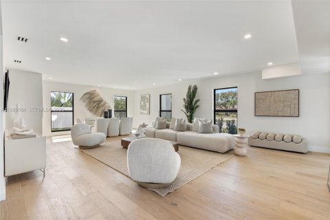 Casa en venta en North Palm Beach, Florida, 4 dormitorios, 462.1 m2 № 2020331 - foto 8