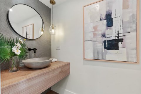 Casa en venta en North Palm Beach, Florida, 4 dormitorios, 462.1 m2 № 2020331 - foto 2