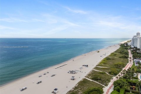 Condominio en alquiler en Miami Beach, Florida, 2 dormitorios, 90.12 m2 № 1978152 - foto 5