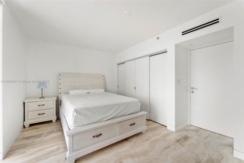 Condominio en alquiler en Miami Beach, Florida, 2 dormitorios, 90.12 m2 № 1978152 - foto 28