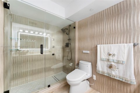 Condominio en alquiler en Miami Beach, Florida, 2 dormitorios, 90.12 m2 № 1978152 - foto 24
