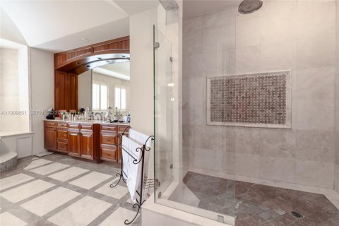 House in Pinecrest, Florida 7 bedrooms, 654.12 sq.m. № 2067200 - photo 29