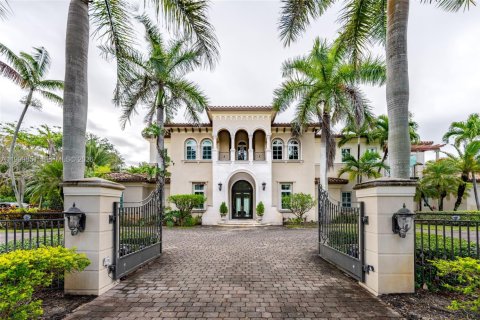 House in Pinecrest, Florida 7 bedrooms, 654.12 sq.m. № 2067200