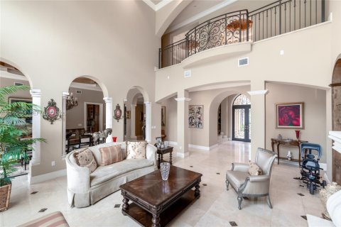 House in Pinecrest, Florida 7 bedrooms, 654.12 sq.m. № 2067200 - photo 7