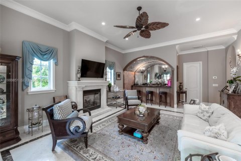House in Pinecrest, Florida 7 bedrooms, 654.12 sq.m. № 2067200 - photo 24