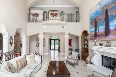 House in Pinecrest, Florida 7 bedrooms, 654.12 sq.m. № 2067200 - photo 8