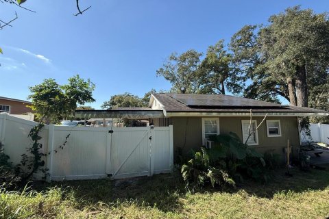 House in Orlando, Florida 3 bedrooms, 84.73 sq.m. № 2430868