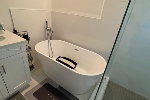 Купить виллу или дом в Хомстед, Флорида 5 спален, 209.49м2, № 2080250 - фото 29