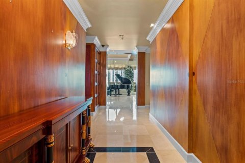 Condominio en venta en Orlando, Florida, 3 dormitorios, 394.28 m2 № 1613186 - foto 4