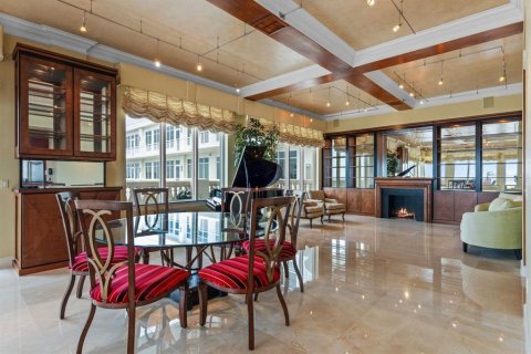 Condominio en venta en Orlando, Florida, 3 dormitorios, 394.28 m2 № 1613186 - foto 10