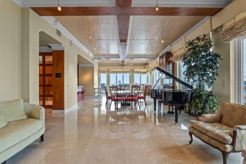 Condominio en venta en Orlando, Florida, 3 dormitorios, 394.28 m2 № 1613186 - foto 7