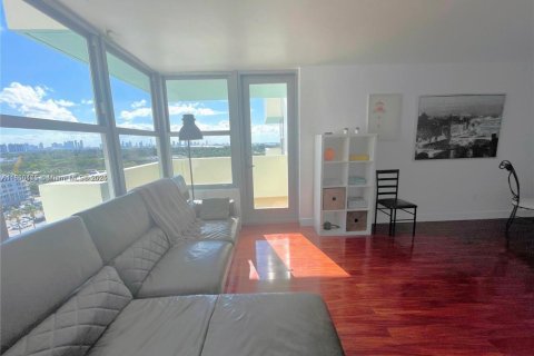 Copropriété à vendre à Miami Beach, Floride: 1 chambre, 55.74 m2 № 2194481 - photo 3