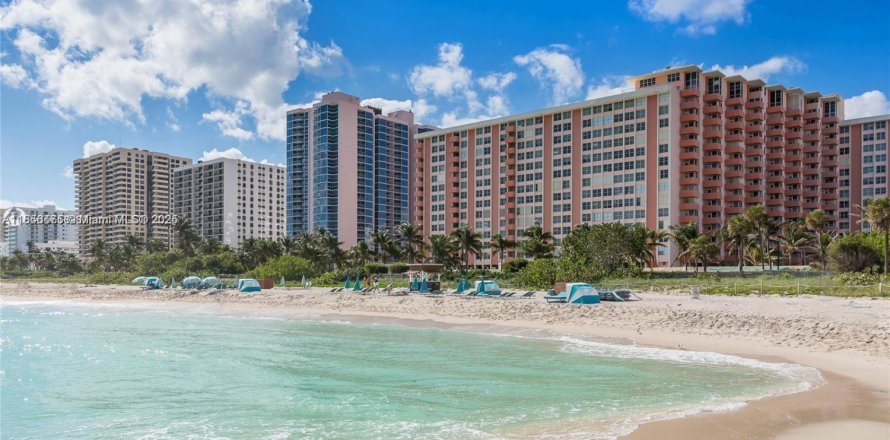 Condo à Miami Beach, Floride, 1 chambre № 2194481