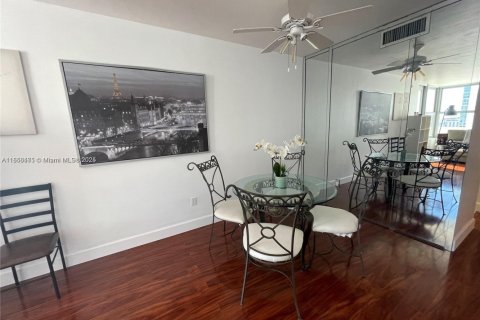 Copropriété à vendre à Miami Beach, Floride: 1 chambre, 55.74 m2 № 2194481 - photo 4
