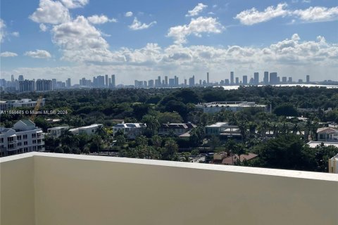 Copropriété à vendre à Miami Beach, Floride: 1 chambre, 55.74 m2 № 2194481 - photo 2