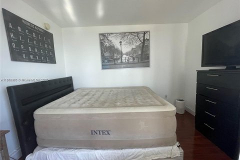 Copropriété à vendre à Miami Beach, Floride: 1 chambre, 55.74 m2 № 2194481 - photo 14