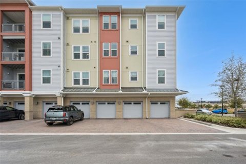 Copropriété à vendre à Orlando, Floride: 2 chambres, 143.91 m2 № 2147599 - photo 18
