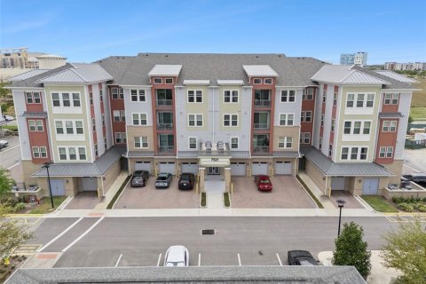 Condo à Orlando, Floride, 2 chambres  № 2147599