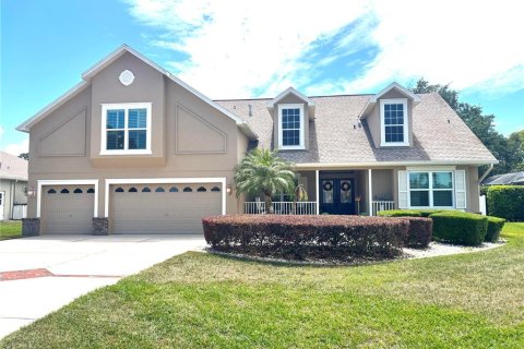 Casa en New Port Richey, Florida 4 dormitorios, 235.23 m2 № 2157607