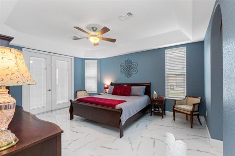 Casa en venta en New Port Richey, Florida, 4 dormitorios, 235.23 m2 № 2157607 - foto 11