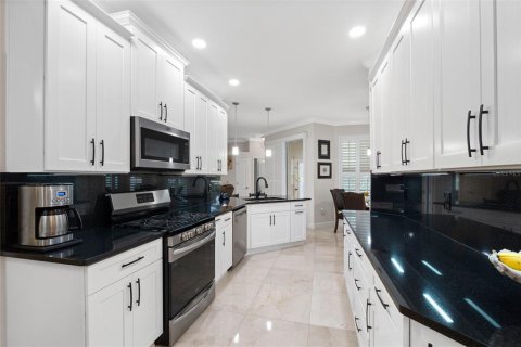 Casa en venta en New Port Richey, Florida, 4 dormitorios, 235.23 m2 № 2157607 - foto 23