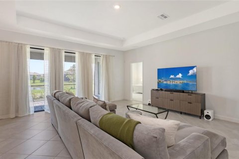 Купить виллу или дом в Брейдентон, Флорида 7 комнат, 208.01м2, № 1635175 - фото 9