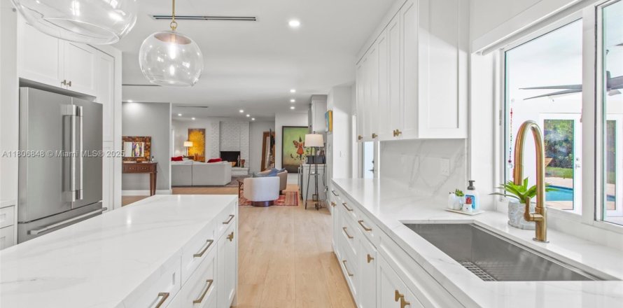 Casa en Palmetto Bay, Florida 4 dormitorios, 215.9 m2 № 1756660