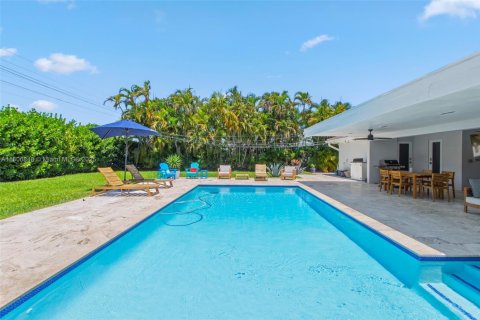 Casa en venta en Palmetto Bay, Florida, 4 dormitorios, 215.9 m2 № 1756660 - foto 6