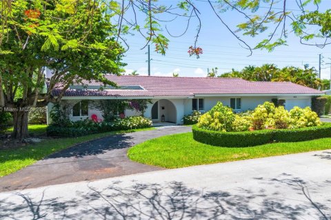 Casa en venta en Palmetto Bay, Florida, 4 dormitorios, 215.9 m2 № 1756660 - foto 7