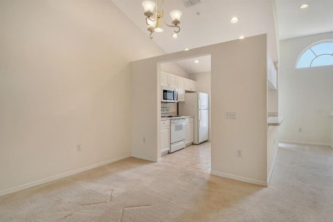 Condo in Sarasota, Florida, 2 bedrooms  № 1685441 - photo 16