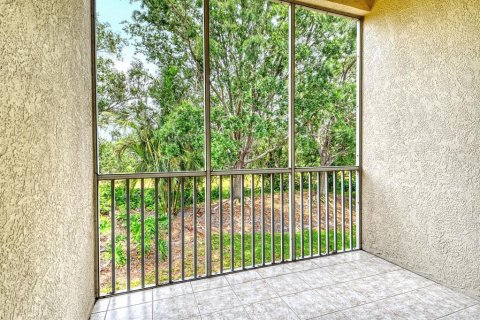 Condo in Sarasota, Florida, 2 bedrooms  № 1685441 - photo 10