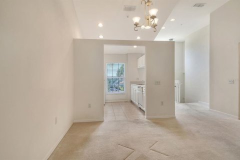 Condo in Sarasota, Florida, 2 bedrooms  № 1685441 - photo 15